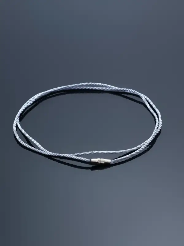 Шнурок гайтан 60 см d=2 мм, цвет серебряный, винтовой замок серебро Шнурок гайтан 60 см d=2 мм, цвет серебряный, винтовой замок серебро