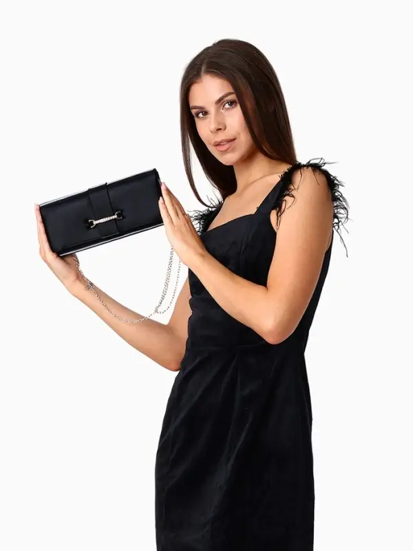 Сумка-клатч женская вечерняя на магните, на цепочке, с золотистой фурнитурой, однотонная, чёрная