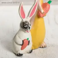 Сувенир дерево "Зайчики с морковкой" 13х5х30 см Сувенир дерево "Зайчики с морковкой" 13х5х30 см