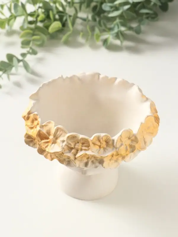 Подставка для мелочей &laquo;Девушка в цветах&raquo;, 10&times;11 см, белая с позолотой