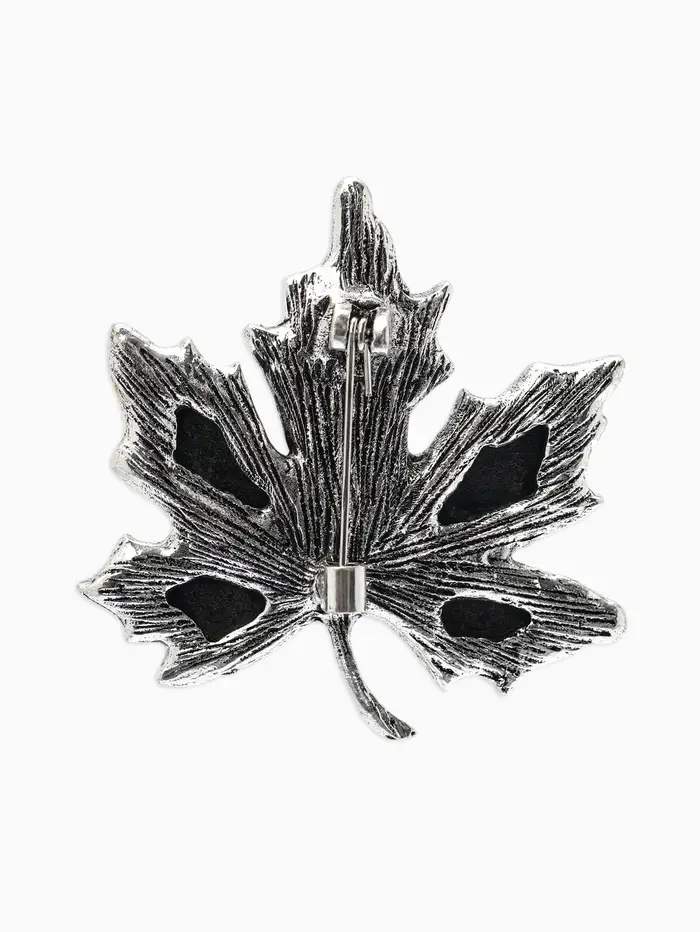 Брошь-кулон &laquo;Галиотис. Лист клёна&raquo;, зелёная в чернёном серебре