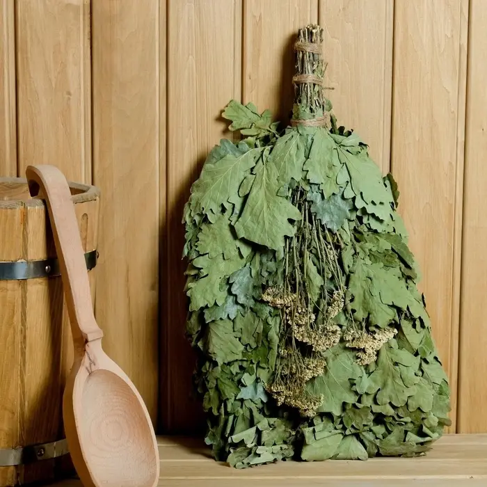 Веник для бани дубовый, с тысячелистником