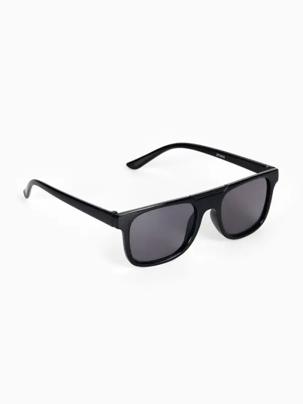 Очки солнцезащитные детские OneSun, uv 400, 13&times;12.4&times;3.9 см, линза 3.5&times;4.5 см, черные