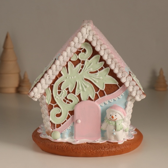 Сувенир полистоун свет Сувенир полистоун свет "Пряничный домик с узорами, со снеговиком" 16,5х16х17 см