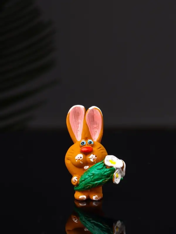 Фигура "Зайчик с цветами" 5х3х3.2 см