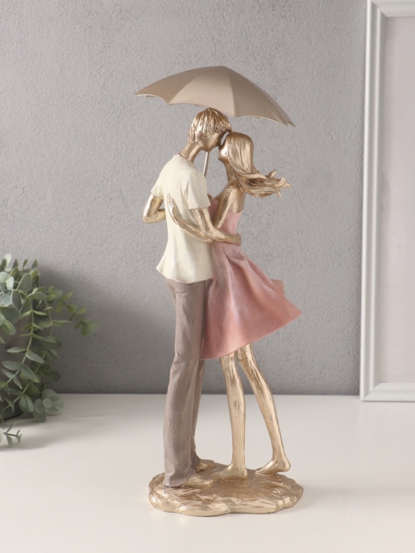 Сувенир полистоун Сувенир полистоун "Влюблённые под зонтом" бело-розовый 15х11х35,5/41,5 см