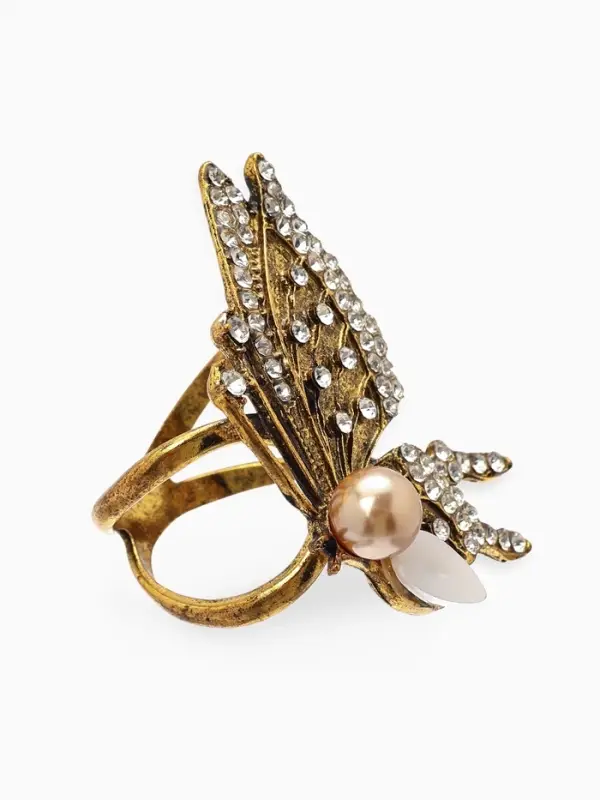 Кольцо для платка Кольцо для платка "Бабочка профиль", цвет белый в чернёном золоте