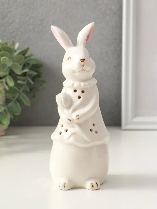 Сувенир керамика свет "Зайка с тюльпаном" белый 6х6х16 см