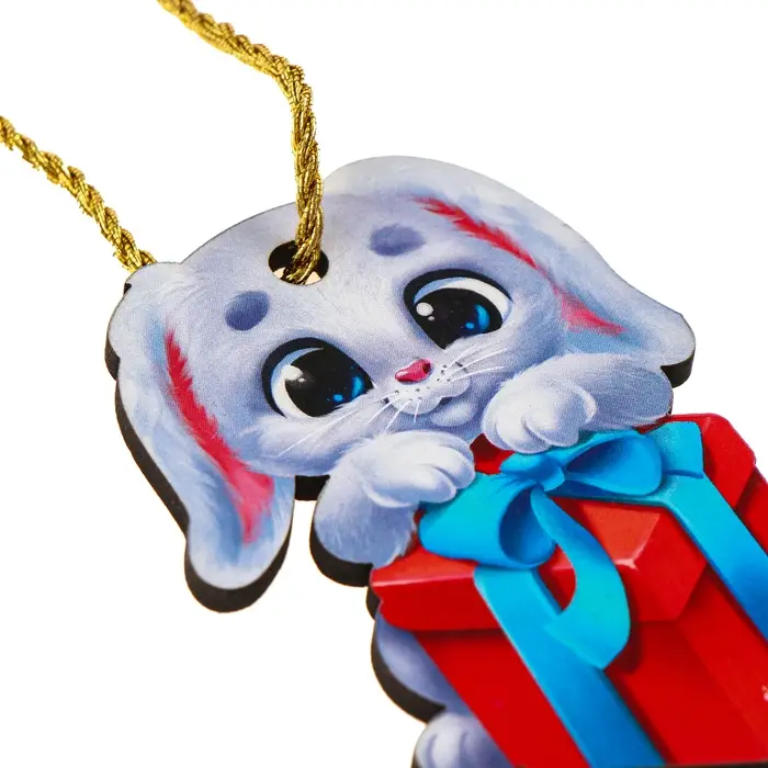 Ёлочная игрушка - подвеска деревянная «Новый год! Зайка с подарком» Ёлочная игрушка - подвеска деревянная «Новый год! Зайка с подарком»