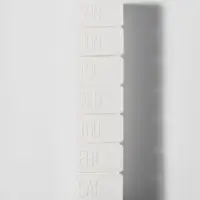 Таблетница «Ряд», английские буквы, 7 секций, 13 см × 3.5 см × 2.5 см, белая