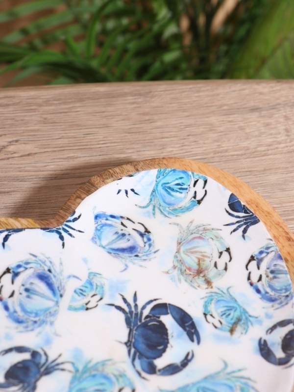 Блюдо в форме сердца «Крабы», дерево манго, 20.5×20×2.3 см Блюдо в форме сердца «Крабы», дерево манго, 20.5×20×2.3 см