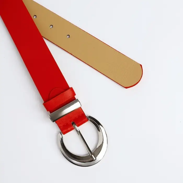 Ремень женский с винтом, 110&times;3.3 см, пряжка металл, серебристая, красный