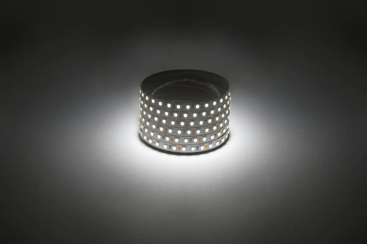 Лента светодиодная 9,6Вт/м 12В 4000К IP20 120LED/м 2835-120-4000K-12-9,6-8-IP20-1 year