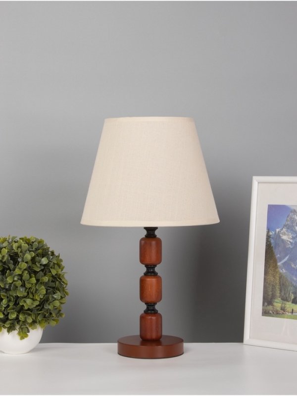 Лампа настольная BayerLux ЭКО Лампа настольная BayerLux ЭКО "Одри" 1х40Вт Е27 черный/темно-кор. 25х25х43см