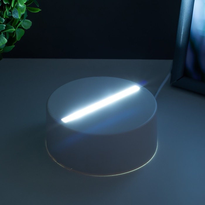 Основание светильника LED 3 режима 3000-6000К USB белый 9,5х9,5х4 см RISALUX Основание светильника LED 3 режима 3000-6000К USB белый 9,5х9,5х4 см RISALUX