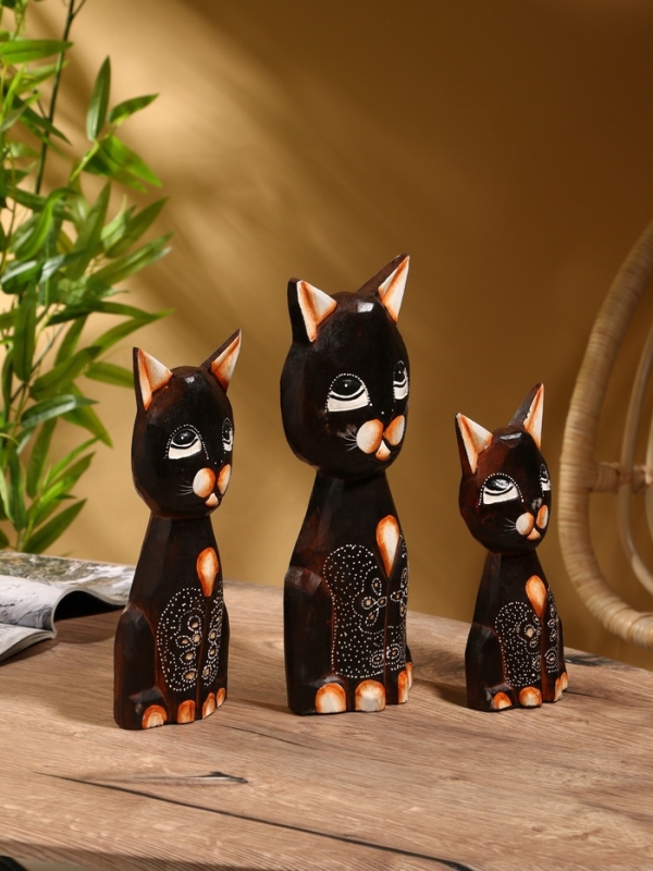 Сувенир интерьерный Сувенир интерьерный "Кошки" дерево (набор 3 штуки)