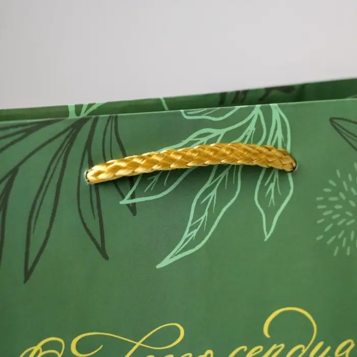 Пакет подарочный ламинированный, упаковка, Present with love, MS 18 х 23 х 8 см Пакет подарочный ламинированный, упаковка, Present with love, MS 18 х 23 х 8 см