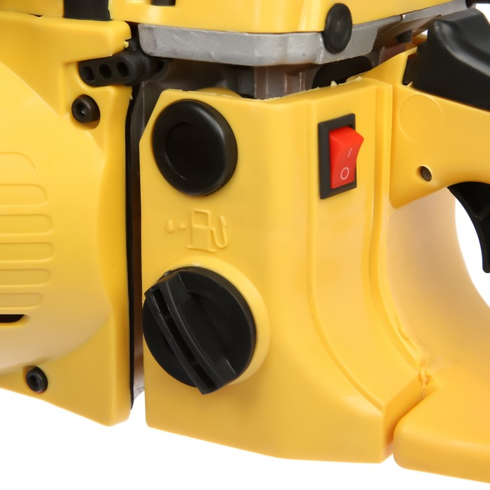 Бензопила ТУНДРА, 11500 об/мин, 450 мм, 18 Бензопила ТУНДРА, 11500 об/мин, 450 мм, 18", 72 звена, 0.325", 1.5 мм, 3.3 л.с., 52 см3