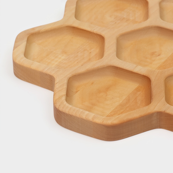 Менажница Adelica «Соты», 7 секций, d=27×1,8 см, берёза Менажница Adelica «Соты», 7 секций, d=27×1,8 см, берёза