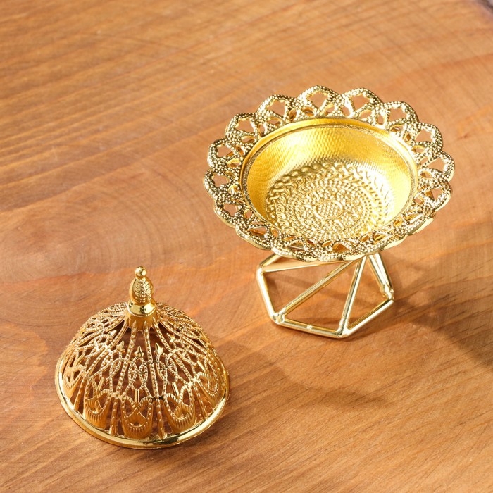 Курильница для благовоний порошковых и конусов "Башня", золотистый, 8,8х7 см