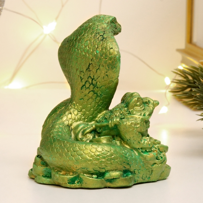 Новый год. Символ 2025. Фигура Новый год. Символ 2025. Фигура "Змея с лягушкой" зеленый с позолотой, 8х6х6см