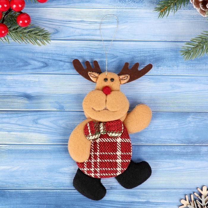 Мягкая подвеска Мягкая подвеска "Олень в клеточку" 6х14 см, красно-коричневый