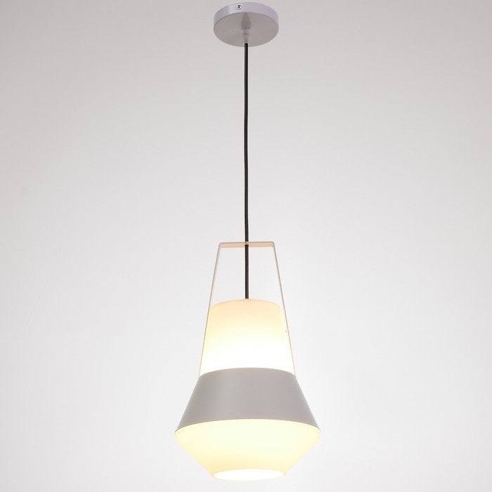 Светильник BayerLux 1653/1WT E27 40Вт белый 25х26х40-135 см