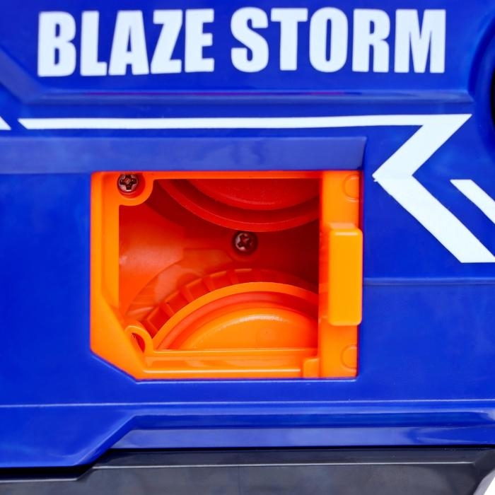 Бластер «Демон», стреляет мягкими шариками, работает от батареек Бластер «Демон», стреляет мягкими шариками, работает от батареек