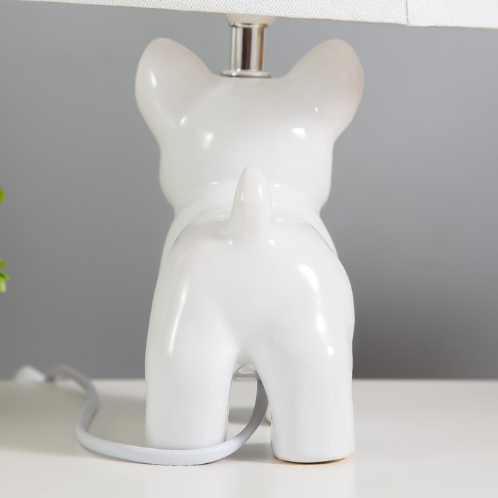 Настольная лампа Настольная лампа "Бернард" 1х40Вт Е14 провод-1,6м белый 21х21х30см