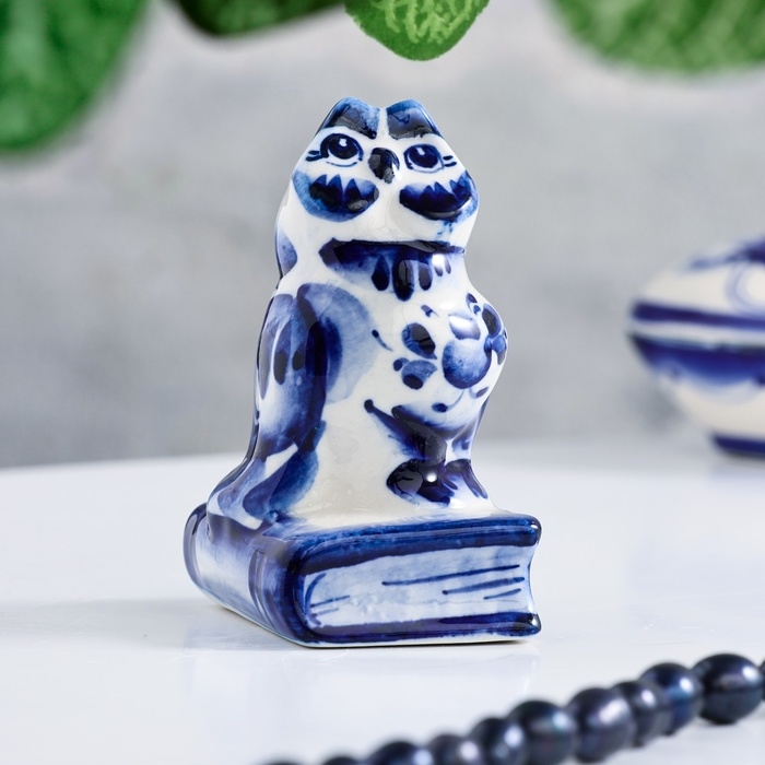 Сувенир «Сова на книгах», 8 см, гжель Сувенир «Сова на книгах», 8 см, гжель