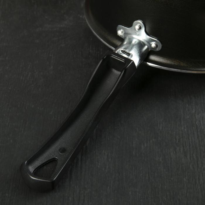 Ковш Consul d=18 см, 2 л, пластиковая ручка, стеклянная крышка, антипригарное покрытие, цвет чёрный Ковш Consul d=18 см, 2 л, пластиковая ручка, стеклянная крышка, антипригарное покрытие, цвет чёрный