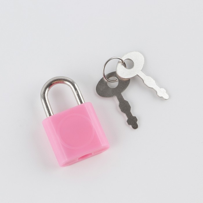 Анкета на замочке, в твердой обложке А6, 40 листов «Для стильных девчонок» Анкета на замочке, в твердой обложке А6, 40 листов «Для стильных девчонок»