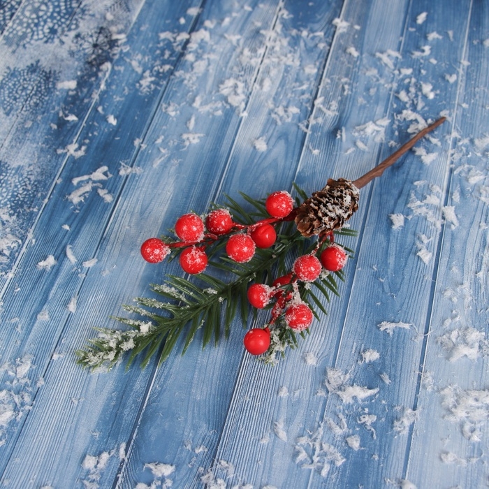 Декор  Декор "Зимние мечты" ветка с шишкой, 22 см