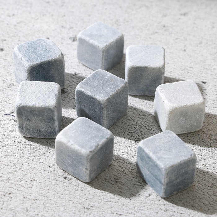 Новогодний подарочный набор косметики «Лучшему из лучших», гель для душа во флаконе виски 250 мл и камни для виски, Новый Год Новогодний подарочный набор косметики «Лучшему из лучших», гель для душа во флаконе виски 250 мл и камни для виски, Новый Год