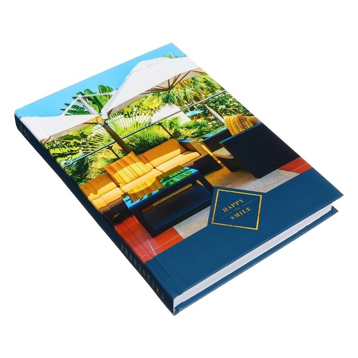 Ежедневник недатированный на сшивке А5 160 листов, картон 7БЦ, матовая ламинация, выборочный лак Ежедневник недатированный на сшивке А5 160 листов, картон 7БЦ, матовая ламинация, выборочный лак "Красочные моменты"