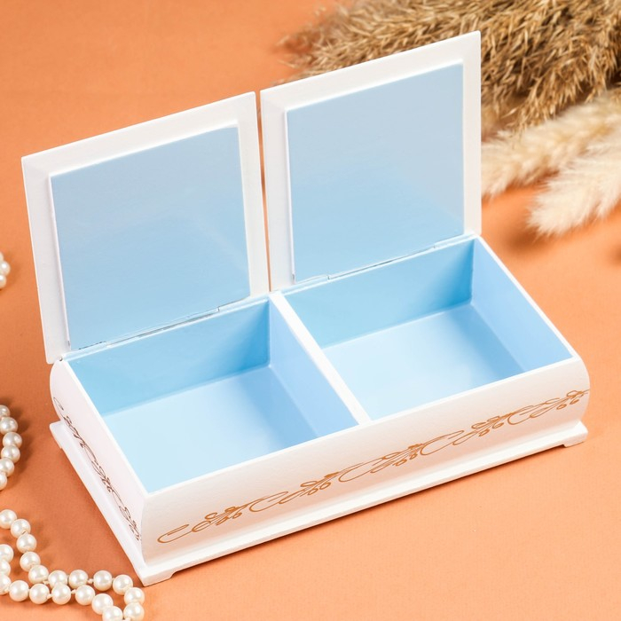 Шкатулка двойная, белая, лаковая миниатюра Шкатулка двойная, белая, лаковая миниатюра