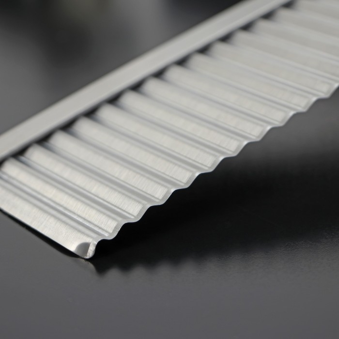 Нож для фигурной резки Доляна «Помощник», 26 см, цвет чёрный Нож для фигурной резки Доляна «Помощник», 26 см, цвет чёрный