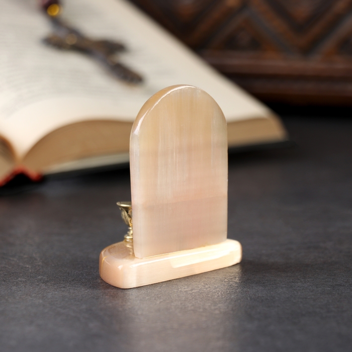 Икона с подсвечником  Икона с подсвечником "Святая Троица", селенит