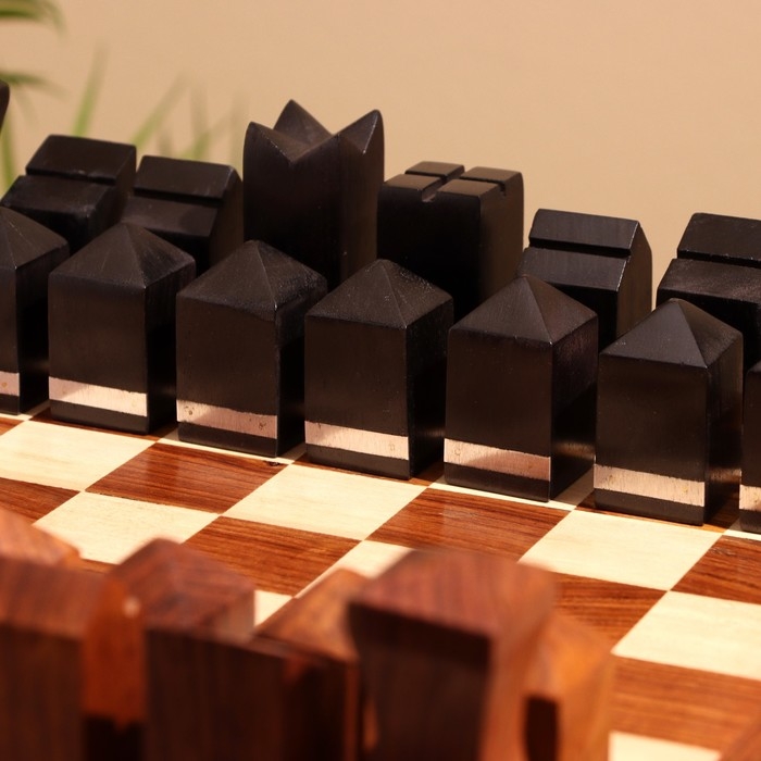 Шахматы складные, доска 35х35 см, дерево шишам Шахматы складные, доска 35х35 см, дерево шишам