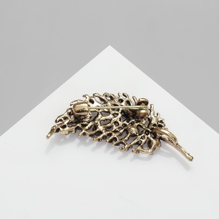 Брошь «Листочек», цвет фиолетовый в золоте Брошь «Листочек», цвет фиолетовый в золоте