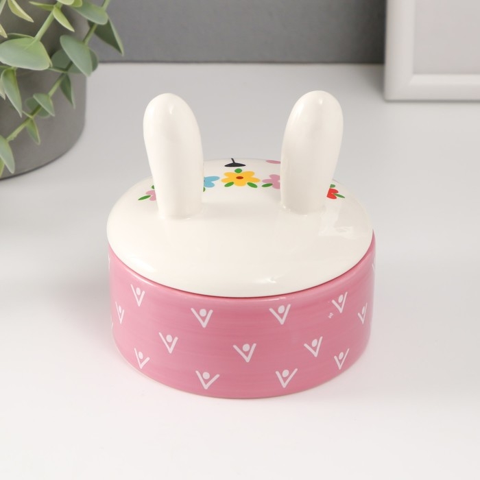 Шкатулка керамика Шкатулка керамика "Зайка с веночком" 10х10х10,3 см