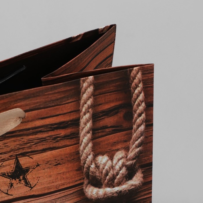 Пакет подарочный крафтовый вертикальный, упаковка, «Подарок настоящему мужчине», 23 х 27 х 8 см Пакет подарочный крафтовый вертикальный, упаковка, «Подарок настоящему мужчине», 23 х 27 х 8 см