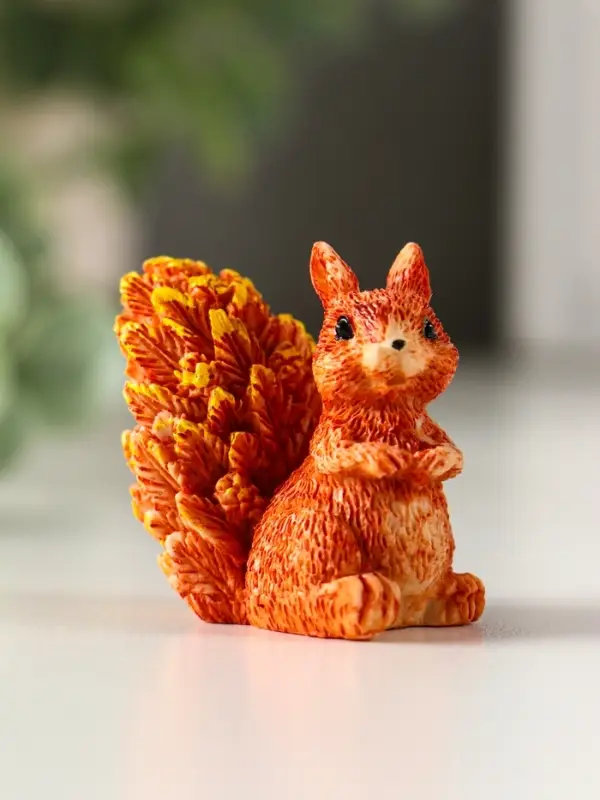 Фигурка полистоун &laquo;Белочка с пушистым хвостиком&raquo;, 5&times;3&times;4.5 см, МИКС