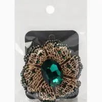 Брошь &laquo;Цветок&raquo; изумруд, стразы, цвет зелёный в золоте