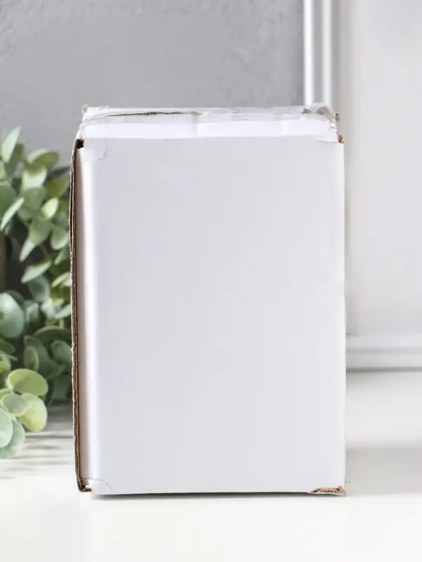 Сувенир полистоун лак "Жёлтый утёнок - мастер на все руки" 7,5х6,5х12 см