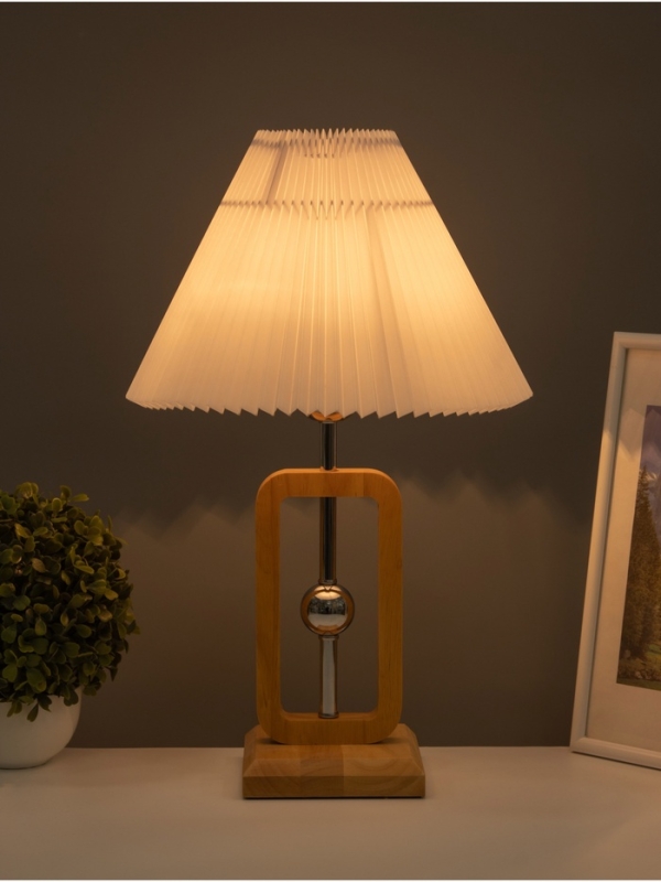 Лампа настольная BayerLux ЭКО Лампа настольная BayerLux ЭКО "Диана" 1х40Вт Е27 коричневый 30х30х46см