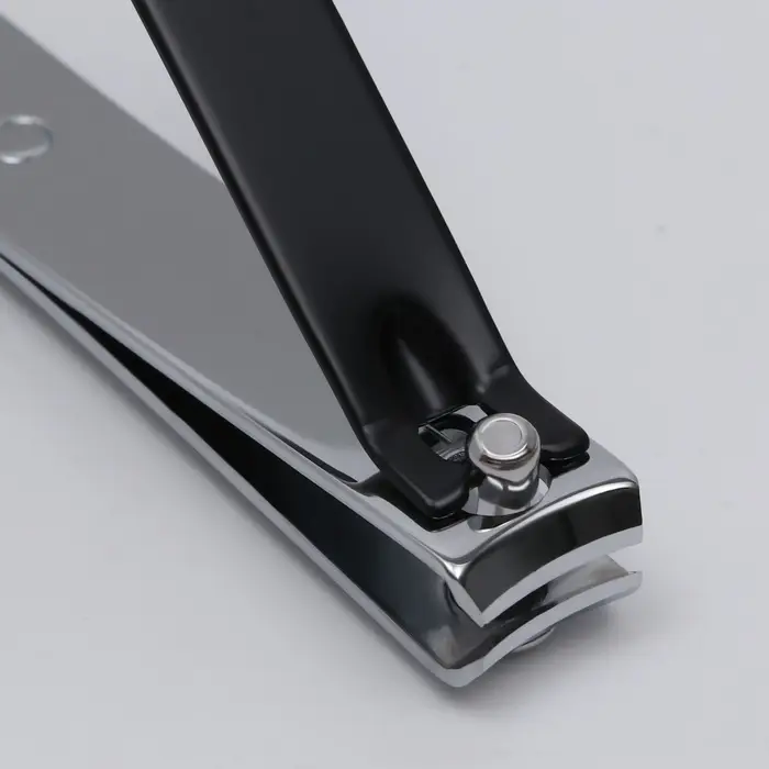 Кусачки книпсер маникюрные, 5.5 см, в коробке, цвет чёрный, серебристый