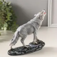 Фигура полистоун "Волк воет на луну" 17х15,5 см