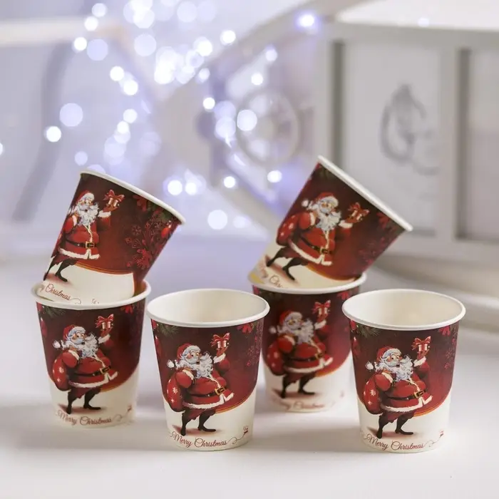 Стакан бумажный одноразовый &laquo;Дед Мороз с подарками&raquo;, набор 6 шт.