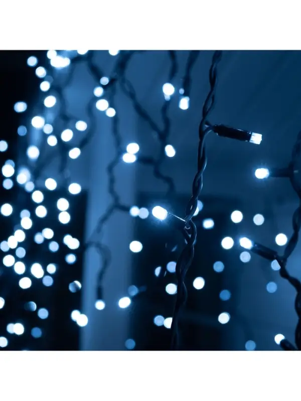 Гирлянда &laquo;Бахрома&raquo; 3&times;0.9 м, IP65, УМС, тёмная нить каучук, 144 LED, свечение белое, 220 В